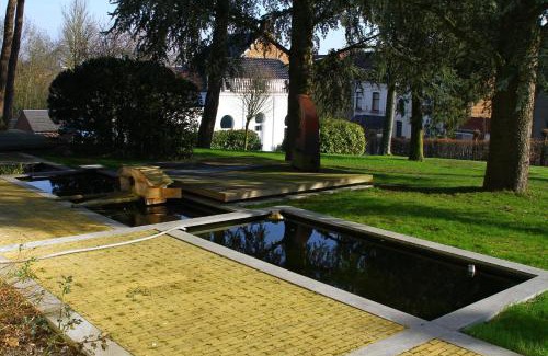 Luttre House | Gîte de la Conciergerie du Cheval Blanc