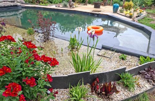 La Croix-Hellean Bed & Breakfast | Gîte de la croix