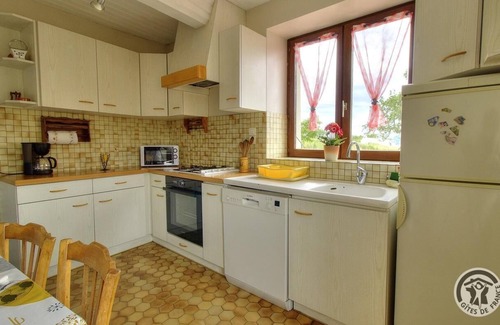 Bessenay House | Gîte de la Faneuse - BESSENAY