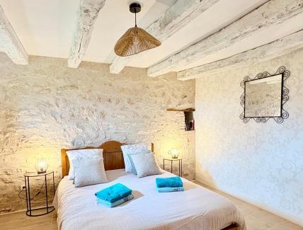 Colombiers House | Gîte de la Grange