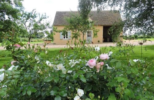 Montbizot House | Gîte de La Hertaudière