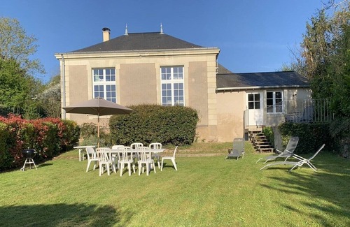 Chambellay House | Gîte de la petite école