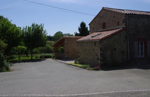 Pouzauges House | Gîte des 2 Pat'