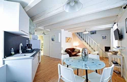 Les Cinq Avenues Apartment | Gîte du Palais Longchamp