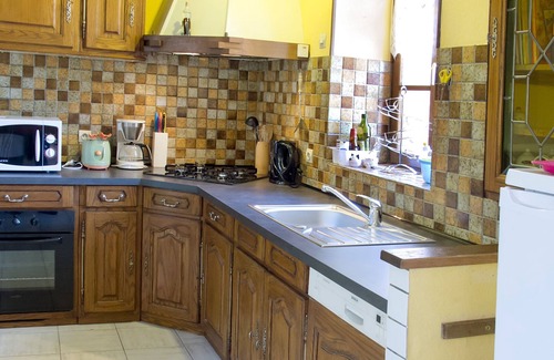 Benayes Cottage | Gîte du Puy Raynaud (4-6 pers.) large garden, heated pool and ponds