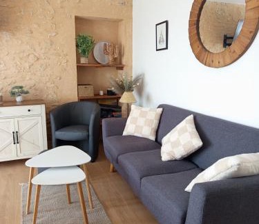 Faleyras House | Gîte du Tourney