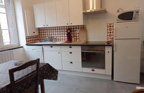 Saint-Leonard-des-Bois House | Gîte entier plein centre de St Léo, 2 ch, 4 pers