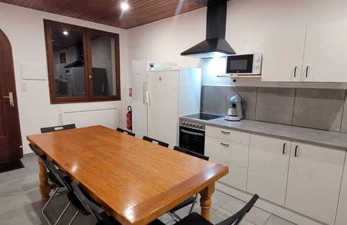 Echenans-sous-Mont-Vaudois House | Gîte Chez Marcel, petite maison en pleine campagne vue sur les chevaux !