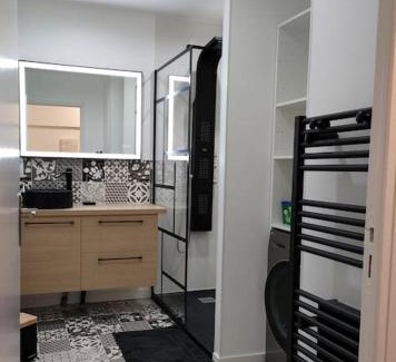 Flavigny Apartment | Gîte "La bulle de Léna" avec petit-déjeuner garage et parking