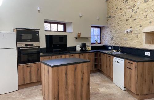 Perreuse Apartment | Gîte La Maison des Poètes de 1 à 6 personnes à Treigny Perreuse