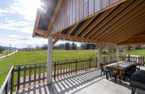 Le Barboux House | Gîte "La Partie de Bise", 12 personnes