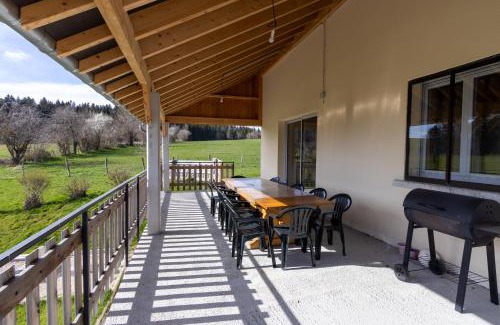 Le Barboux House | Gîte "La Partie de Bise", 12 personnes