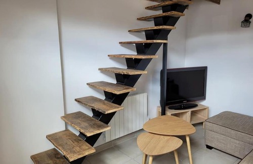 Saint-Dye-sur-Loire House | Gîte La Toue