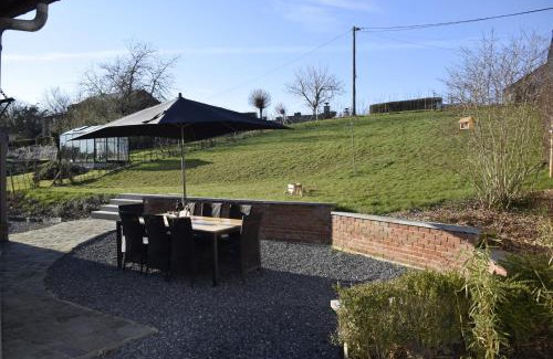 Malonne House | Gîte le 44 - au calme avec jardin, proche de Namur