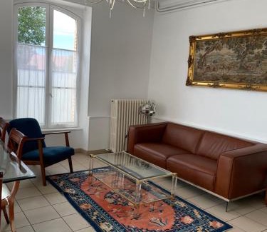 Avallon House | Gîte Les Minimes