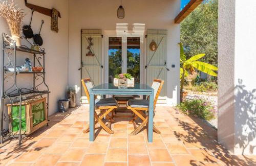 Cotignac Apartment | Gîte Les Tarentes