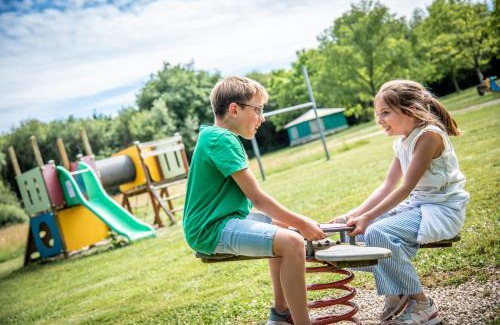 Moutiers-Sous-Chantemerle Apartment | Gîte Martin pêcheur au coeur de la nature