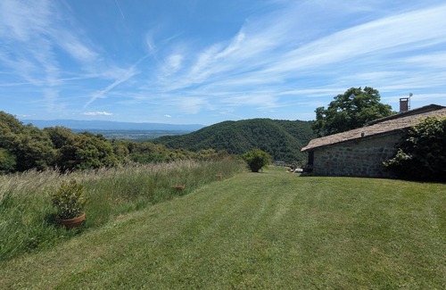 Tournon-sur-Rhone House | Gîte - nature, calm, hiking, tourism in Ardèche verte