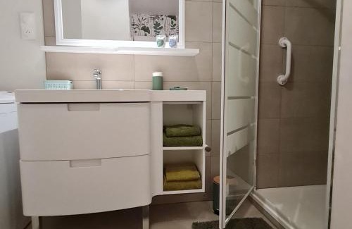 Champenoux House | Gîte plain pied à Champenoux avec parking privatif - FR-1-584-330