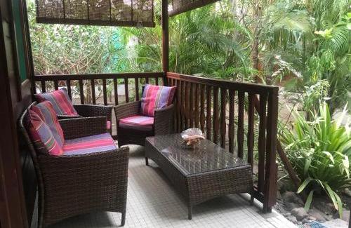 Terre-de-Haut House | Gîtes dans un jardin