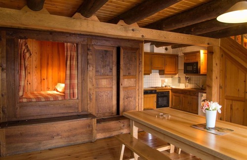 Brion House | Gîtes de France 9/11 people in Brion