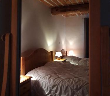 Chateauneuf-Miravail House | Gîtes Les Costoliers