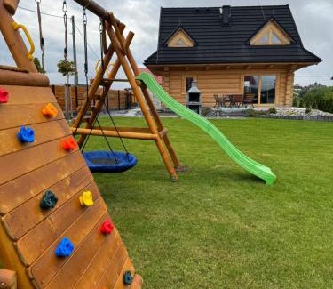 Istebna House | Górskie Przysiółki w Koniakowie - Dom z bala JODEŁKA