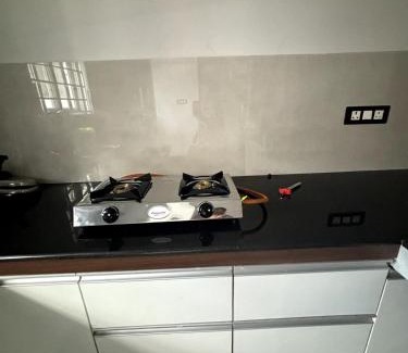 Thiruvananthapuram Apartment | G 5 Gayathri Enclave 2 Bedroom Fully Furnished Apt