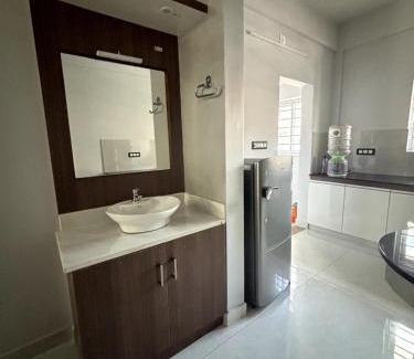 Thiruvananthapuram Apartment | G 5 Gayathri Enclave 2 Bedroom Fully Furnished Apt