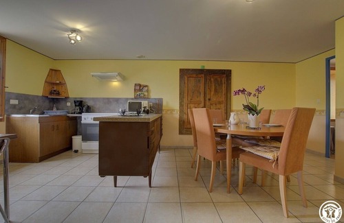 Chezery Forens House | G104010 - Chezery-forens