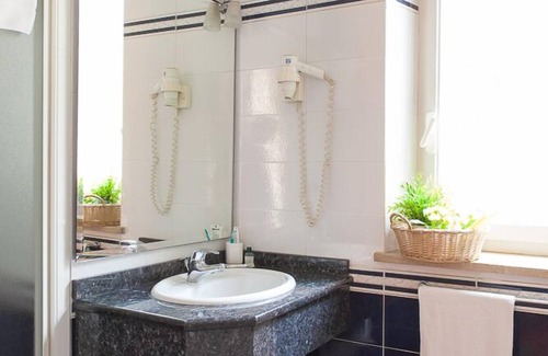 Gambara Hotel | Gambara