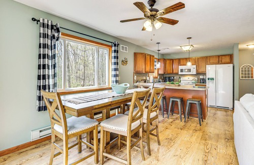 Albrightsville Cottage | Game Room + Lake Access: Albrightsville Escape