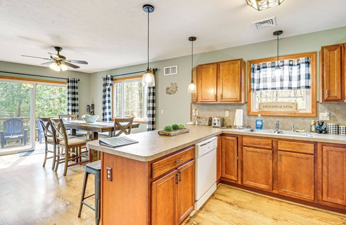 Albrightsville Cottage | Game Room + Lake Access: Albrightsville Escape