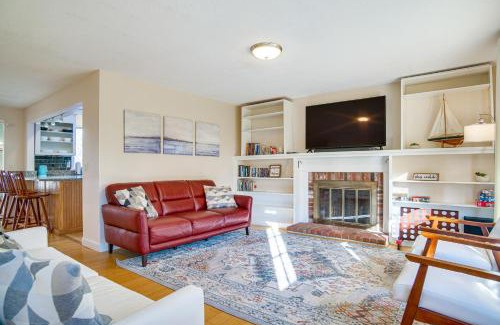 South Chatham House | Game Room with Ping-Pong Spacious Chatham Retreat