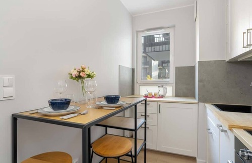 Poznan City Center Apartment | Garbary 104C | Stylish Two-Person Studio | Poznan