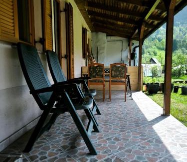 Cezsoca Apartment | Garden Apartment Pejić - near Bovec, Soča Valley