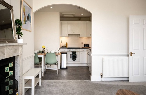 Bath Apartment | Garden Flat – Stunning Georgian Apartment in Grosvenor Place