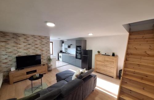 Roundnice nad Labem Apartment | Garden House