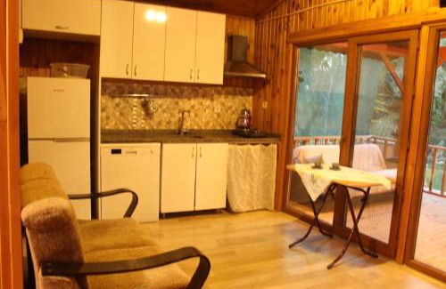 Sile House | Garden Party House