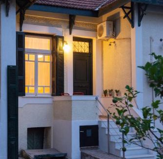 Khalandrion Apartment | Garden-studio in a mansion-Athens-Chalandri center