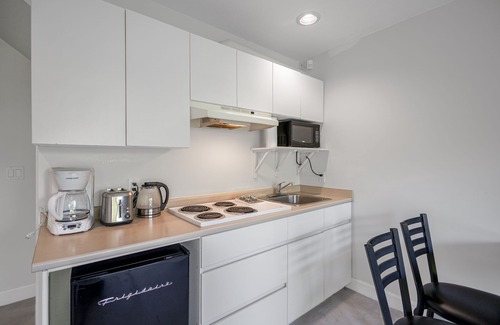 West Point Grey House | Garden Suite near Jericho Beach