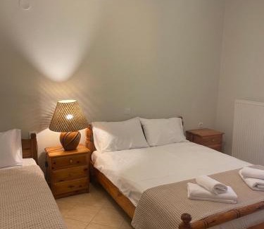 Makri Apartment | Garden View home in Makri