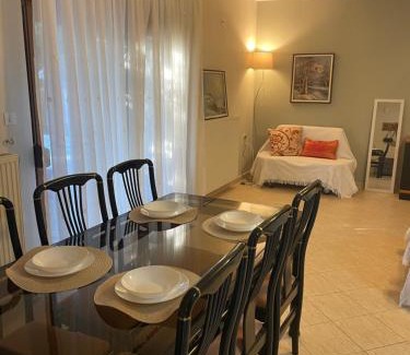 Makri Apartment | Garden View home in Makri