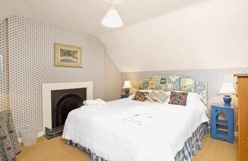 Castle Douglas House | Gardener's Cottage-Uxt