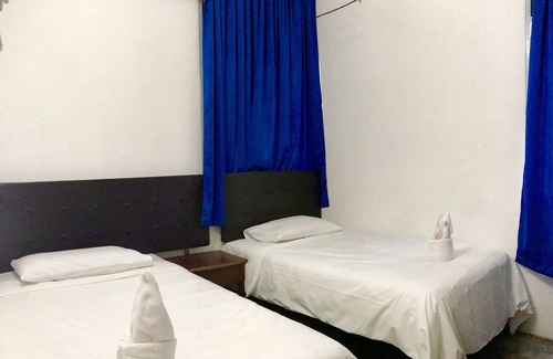 Kampung Bakau House | GardenTerrace | Langkawi | 4 Rooms 8 Beds 3 Baths