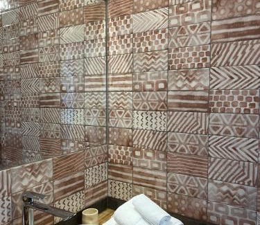 Livron-sur-Drome Hotel | Garenne