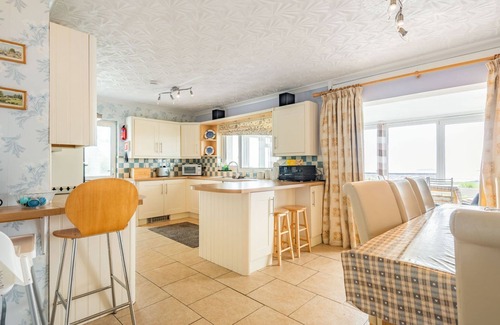 Mynytho Cottage | GARNA, pet friendly, character holiday cottage in Llanbedrog