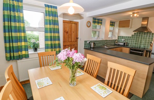 Garn Fadryn Cottage | GARREG LWYD FARM, pet friendly, character holiday cottage in Nefyn