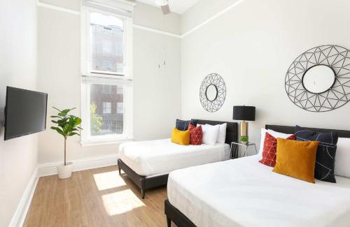 Gaslamp Quarter Apartment | Gaslamp Loft Escape Sleeps 7 in Style