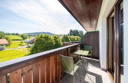 Oberhofen am Irrsee Hotel | Gasthaus Hotel Beim Erich